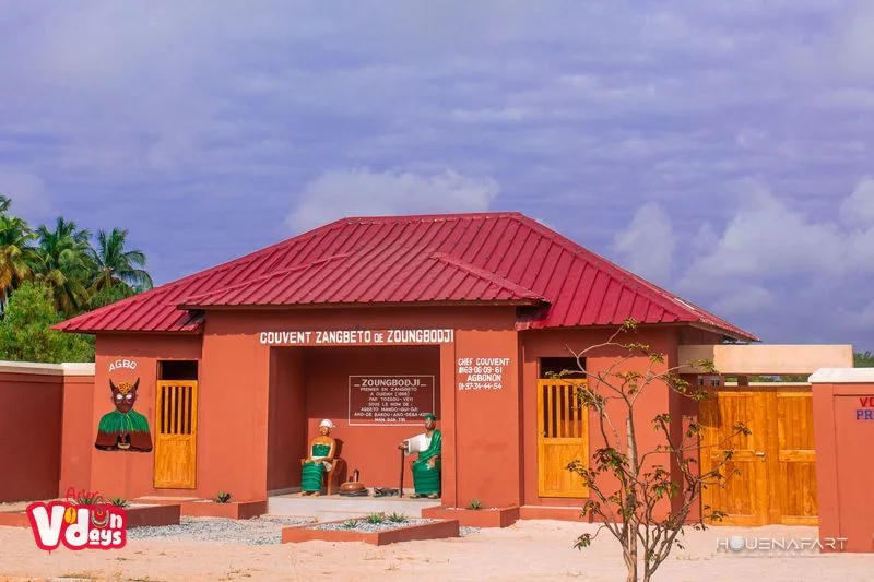 Couvent Zangbeto de Zoungbodji, Ouidah, Benin (view 2)