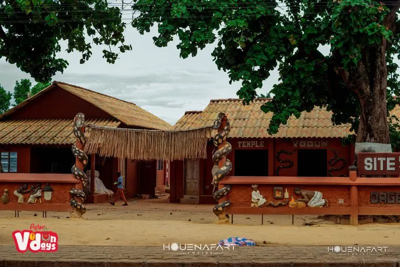 Place Dangbé Klounon, Porto-Novo, Bénin (vue 3)