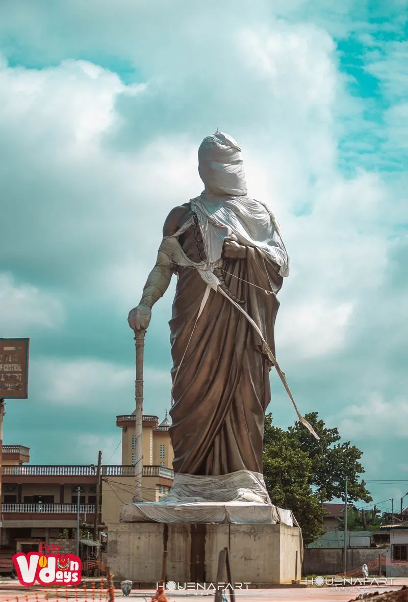 Place Toffa, Porto-Novo, Bénin (vue 4)